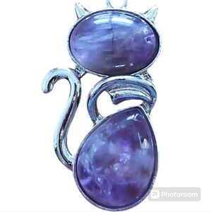 Amethyst Cat Pendant in Silver Tone Setting